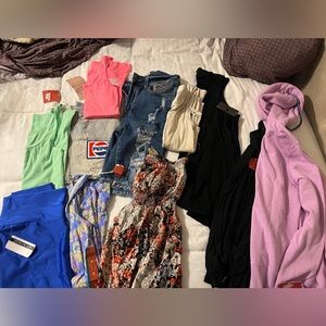 Womens nwt clothing wholesale lot bundle